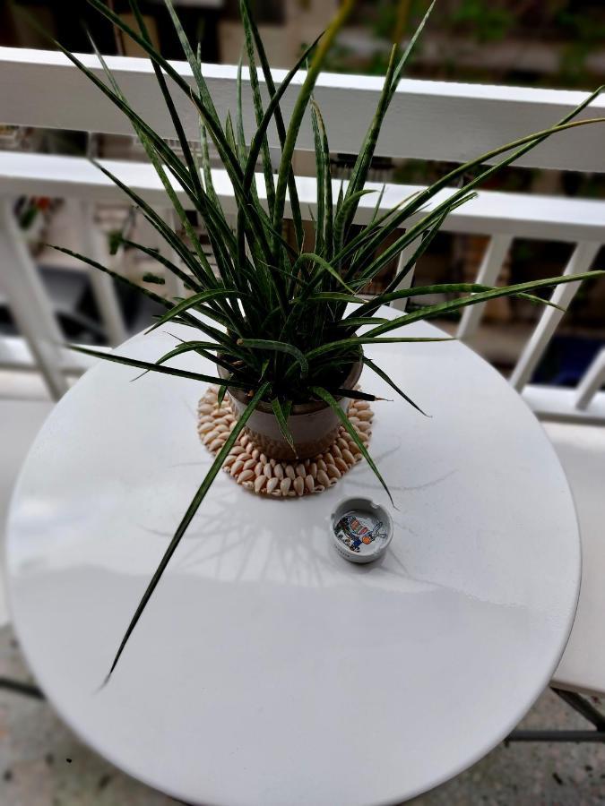 Christina-Anna Athens City Center Walking Distance To Everywhere And Acropolis, In One Of The Most Favorable Locations By National Gardens And Zoo, Hellenic Parliament In Syntagma And Stylish Exquisite Kolonaki Cozy Renovated Apartment ภายนอก รูปภาพ
